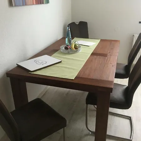 Graefe Apartment *